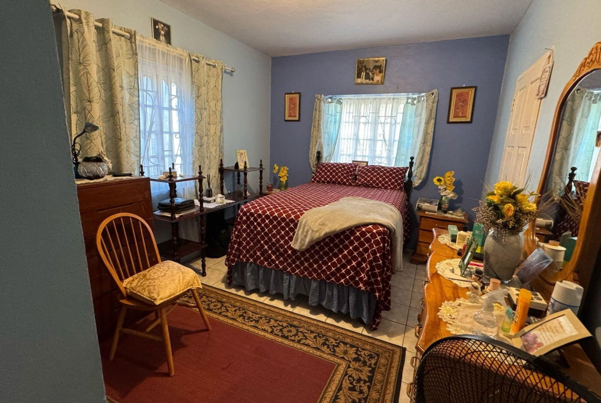 Fifth image of 168 4 West, Greater Portmore in Greater Portmore, St. Catherine, Jamaica - property is For Sale