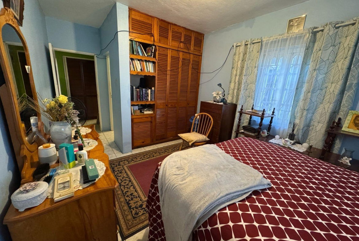 Seventh image of 168 4 West, Greater Portmore in Greater Portmore, St. Catherine, Jamaica - property is For Sale