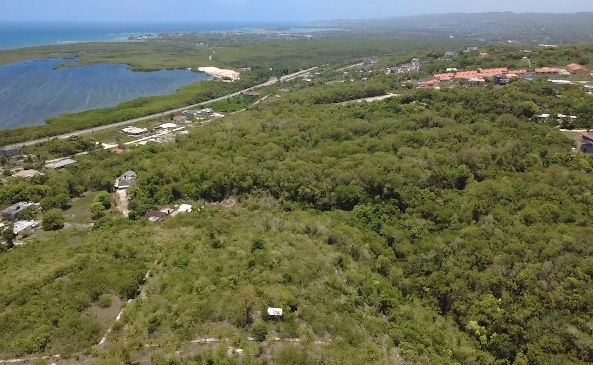 Fourth image of Greenside in Greenside, Trelawny, Jamaica - property is For Sale