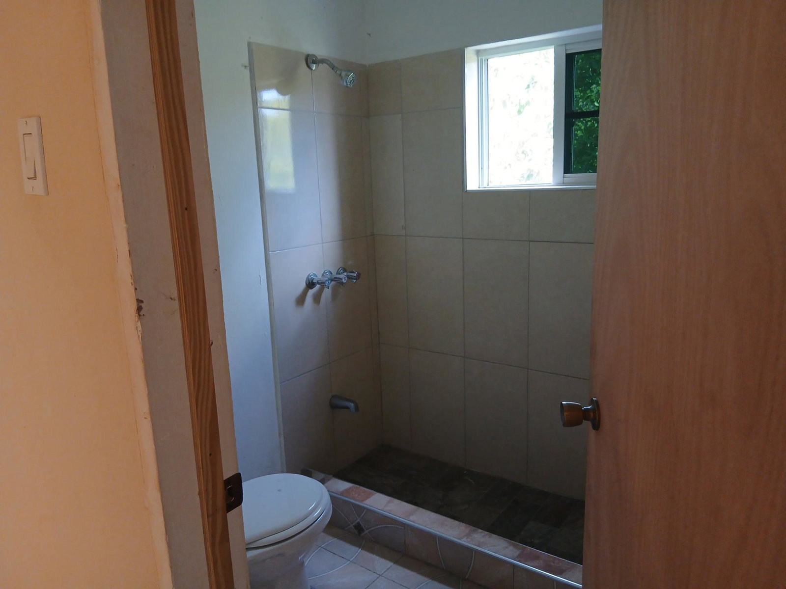 Fifth image of Apt a- Waterloo in Spanish Town, St. Catherine, Jamaica - property is For Rent