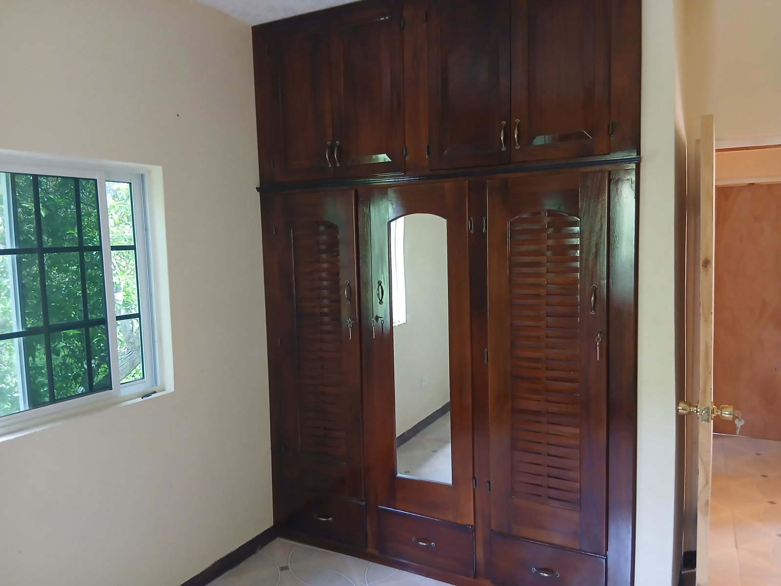 Seventh image of Apt a- Waterloo in Spanish Town, St. Catherine, Jamaica - property is For Rent