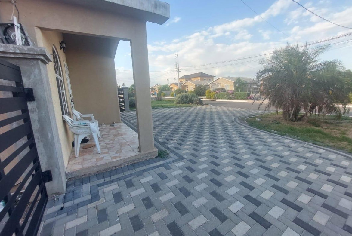 Seventh image of Lot 866 Phoenix Park Village in Dunbeholding, St. Catherine, Jamaica - property is For Sale