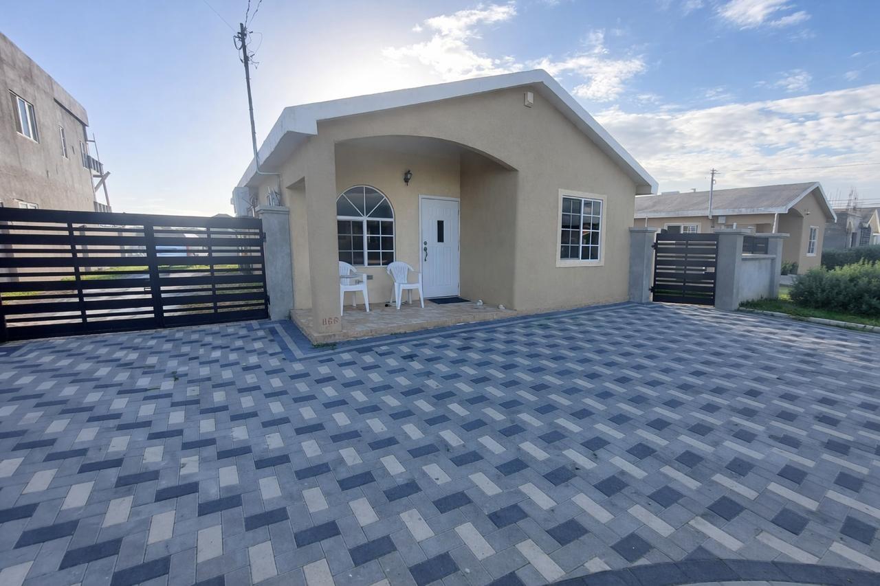First image of Lot 866 Phoenix Park Village in Dunbeholding, St. Catherine, Jamaica - property is For Sale
