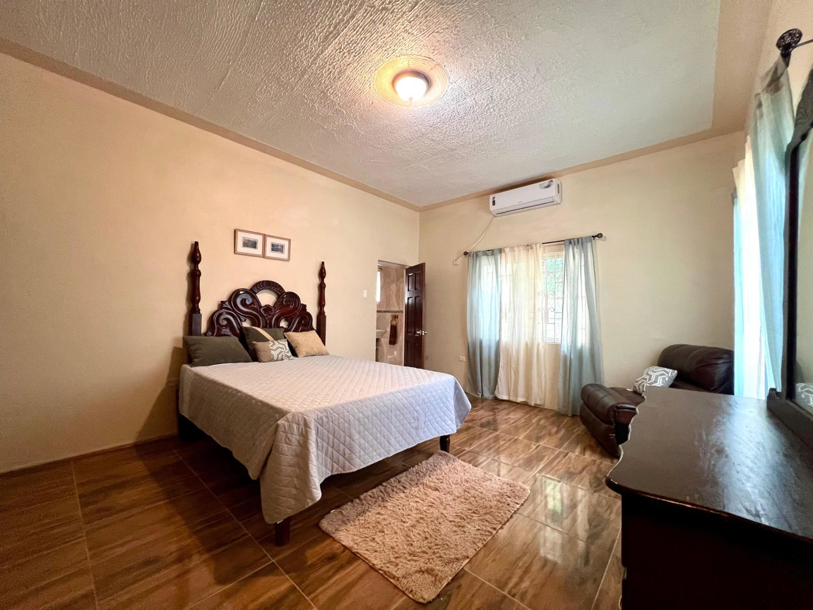 2-Bed-2-Bath-Apartment-for-Rent-in-Great-Pond-Ocho-Rios-St.-Ann Eighteenth image of 16- Great Pond in Great Pond, St. Ann, Jamaica - property is For Rent