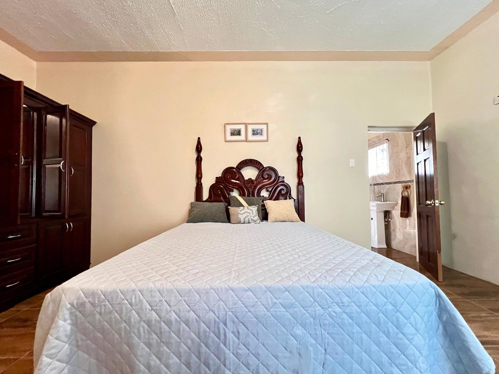 2-Bed-2-Bath-Apartment-for-Rent-in-Great-Pond-Ocho-Rios-St.-Ann Nineteenth image of 16- Great Pond in Great Pond, St. Ann, Jamaica - property is For Rent