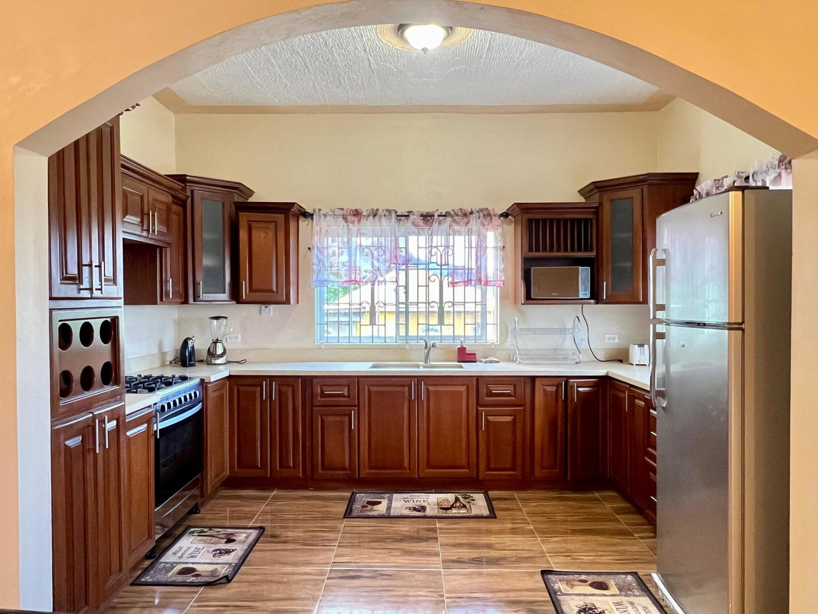 2-Bed-2-Bath-Apartment-for-Rent-in-Great-Pond-Ocho-Rios-St.-Ann Seventh image of 16- Great Pond in Great Pond, St. Ann, Jamaica - property is For Rent