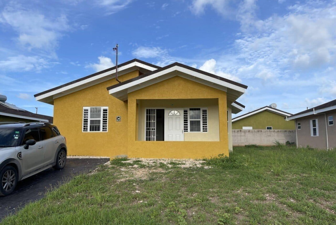 First image of 197 Old Harbour Colbeck Manor in Colbeck, St. Catherine, Jamaica - property is For Sale