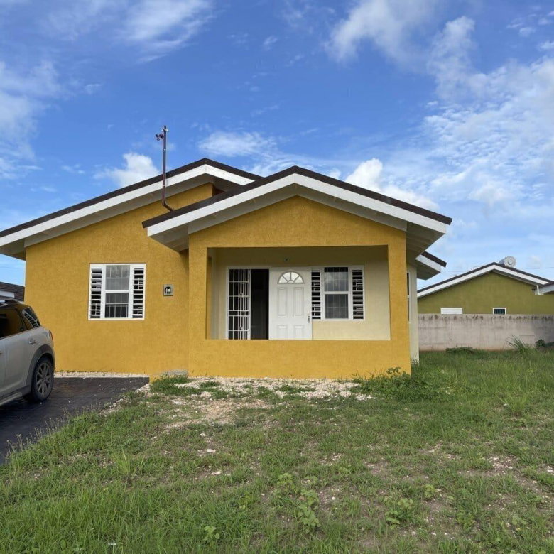 First image of 197 Old Harbour Colbeck Manor in Colbeck, St. Catherine, Jamaica - property is For Sale