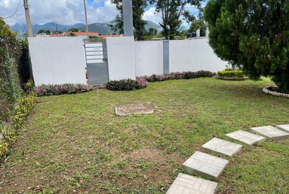 Fifteenth image of 29 Gerbera Drive in Kingston 6, St. Andrew, Jamaica - property is For Rent