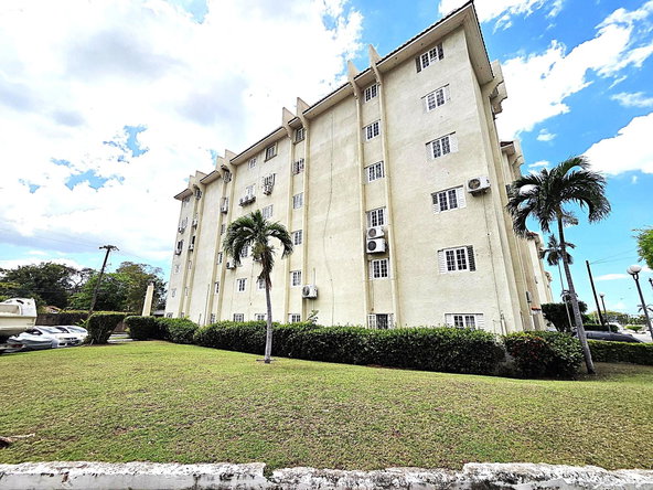 Thirteenth image of 402-oaklands Constant Spring rd in Kingston 8, St. Andrew, Jamaica - property is For Sale