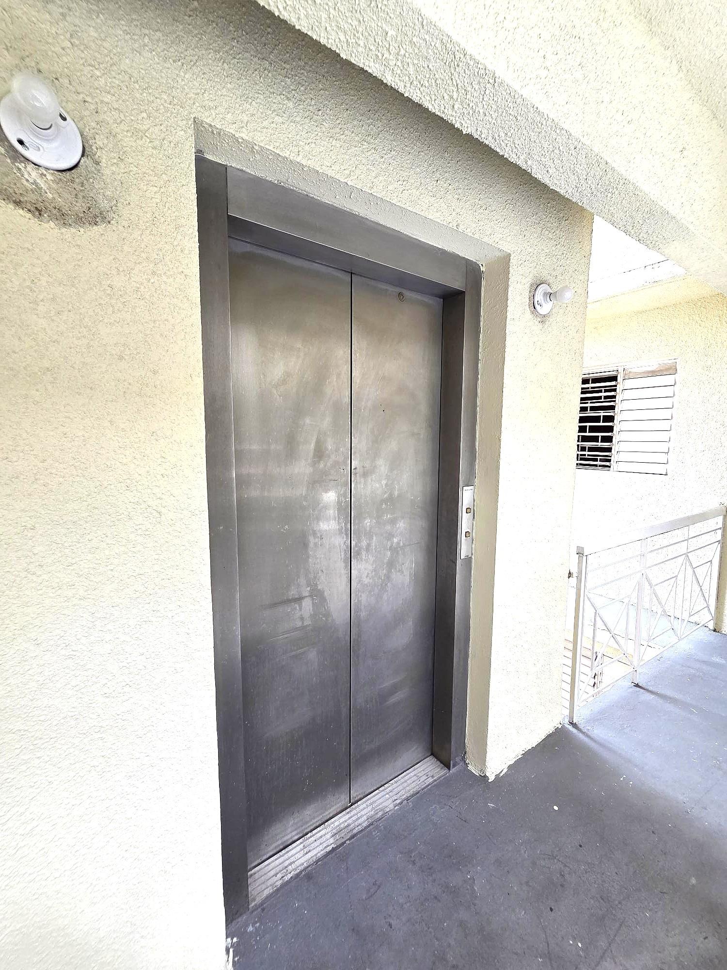 Fifth image of 402-oaklands Constant Spring rd in Kingston 8, St. Andrew, Jamaica - property is For Sale