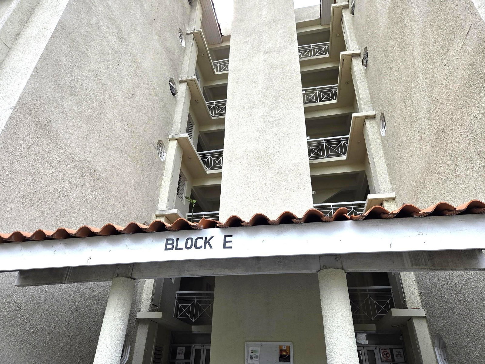 Seventh image of 402-oaklands Constant Spring rd in Kingston 8, St. Andrew, Jamaica - property is For Sale