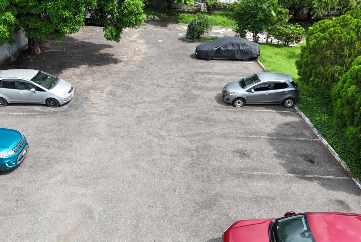 Third image of 9c-1421/2 Constant Spring rd in Kingston 8, St. Andrew, Jamaica - property is For Sale