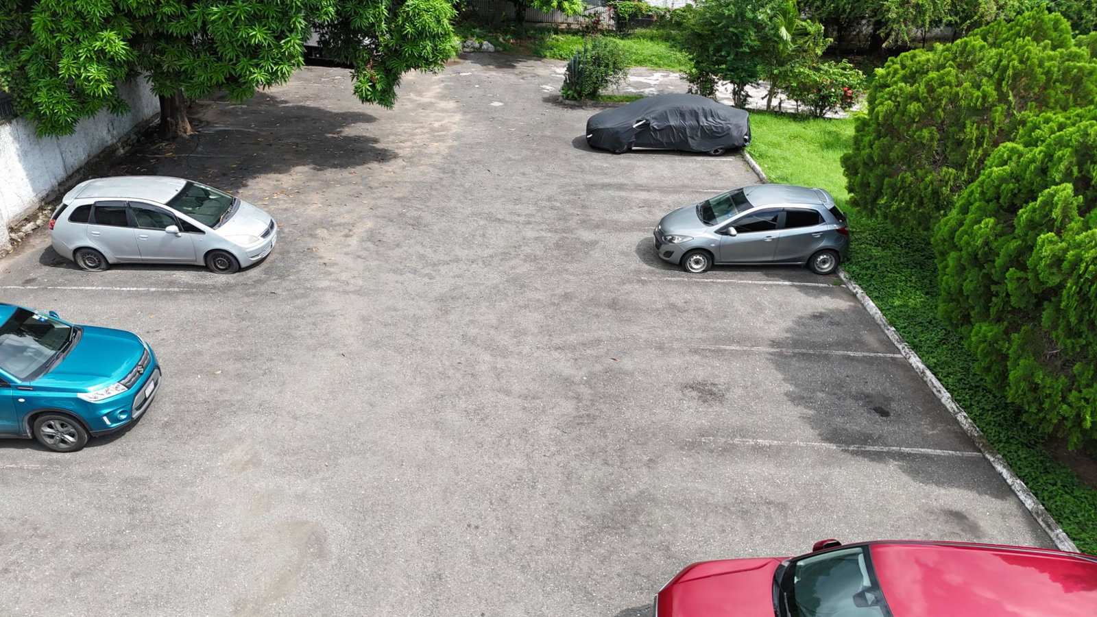 2-Bedroom-Apartment-for-Sale-in-Kingston-8-Constant-Spring-Rd-St.-Andrew Third image of 9c-1421/2 Constant Spring rd in Kingston 8, St. Andrew, Jamaica - property is For Sale