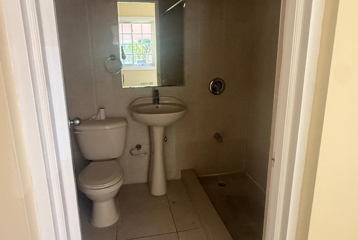 Tenth image of 11a East Ave in Constant Spring P.O., St. Andrew, Jamaica - property is For Sale