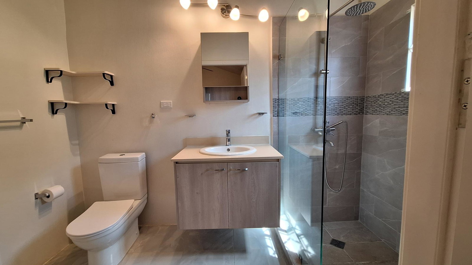 Twenty-Seventh image of 401-401 Camelot Village Phase 2 in Discovery Bay, St. Ann, Jamaica - property is For Sale