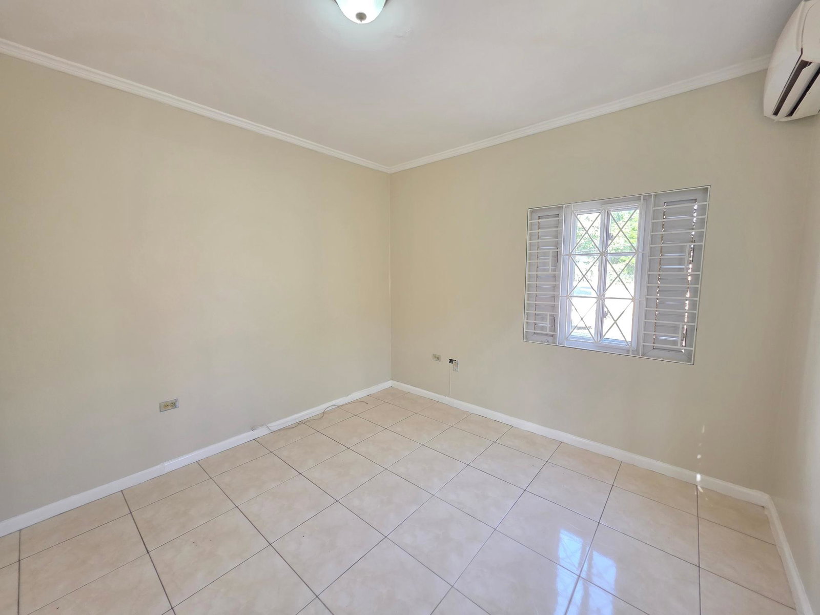 Seventeenth image of 1-1-3 Aggrey Drive in Kingston 10, St. Andrew, Jamaica - property is For Rent