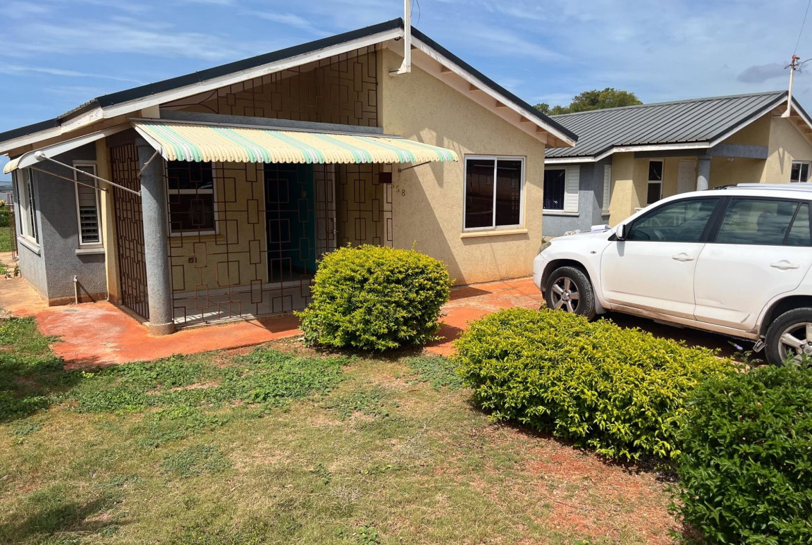 First image of 558 Tuscany Ave, Silversun es in Innswood, St. Catherine, Jamaica - property is For Sale