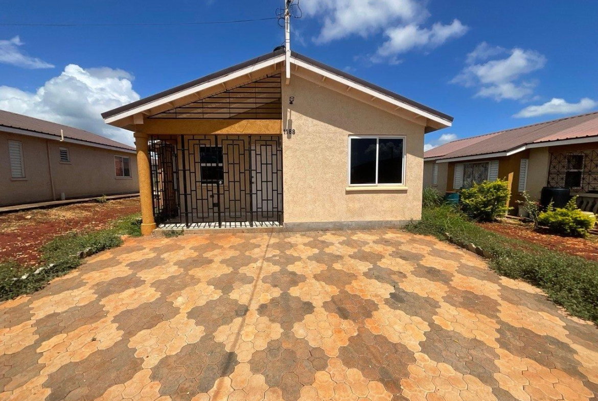 First image of 1188 Old Harbor Road in Innswood, St. Catherine, Jamaica - property is For Rent