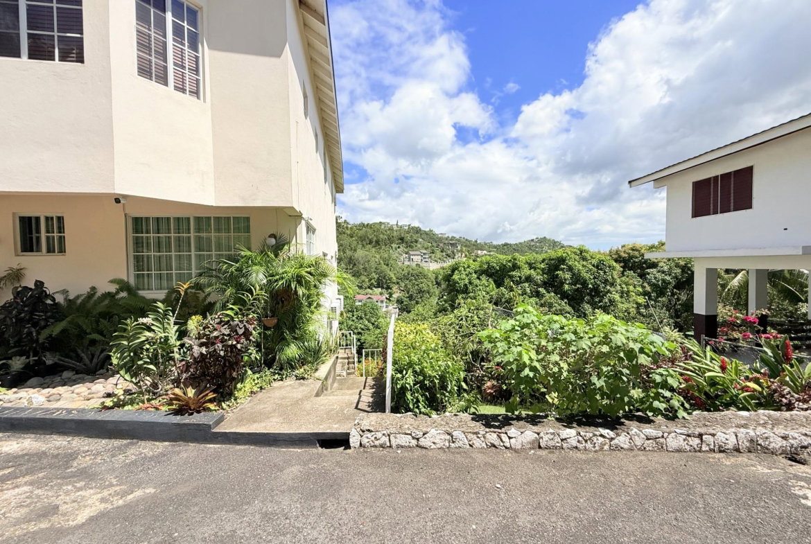 Second image of 46 Belgrade Loop, Belgrade h in Kingston 19, St. Andrew, Jamaica - property is For Rent