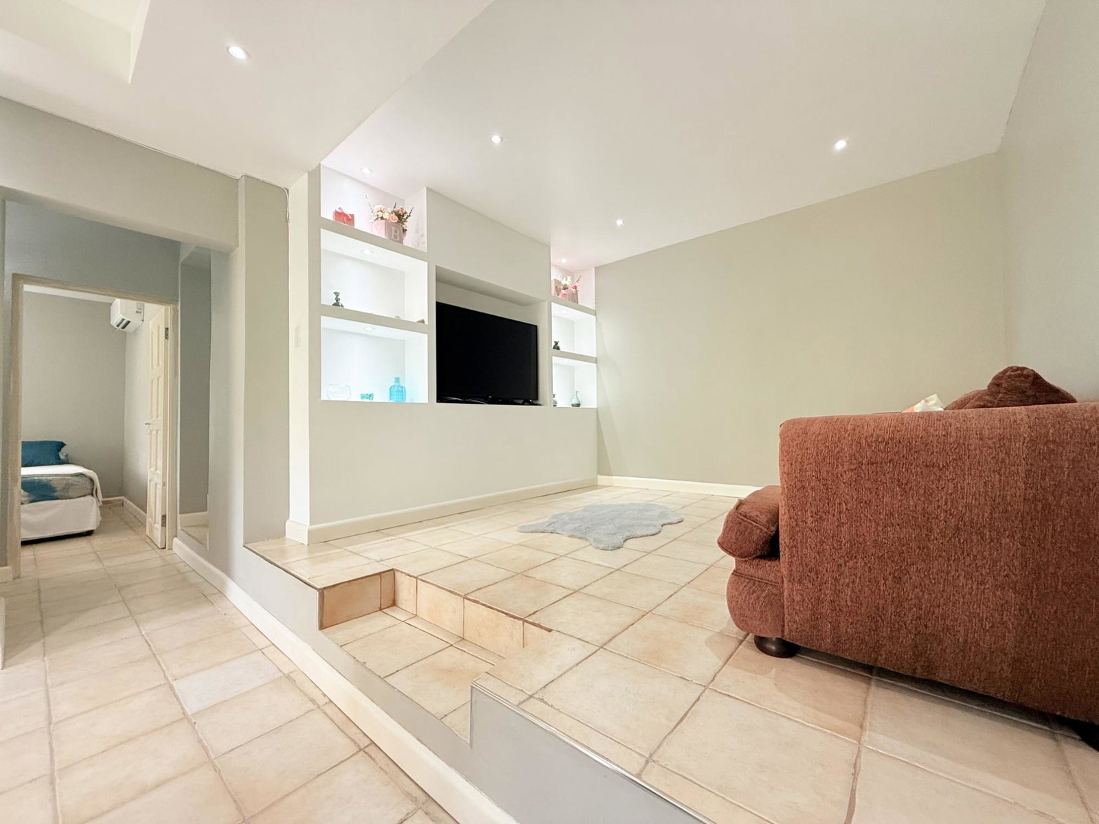 Fifteenth image of 46 Belgrade Loop, Belgrade h in Kingston 19, St. Andrew, Jamaica - property is For Rent