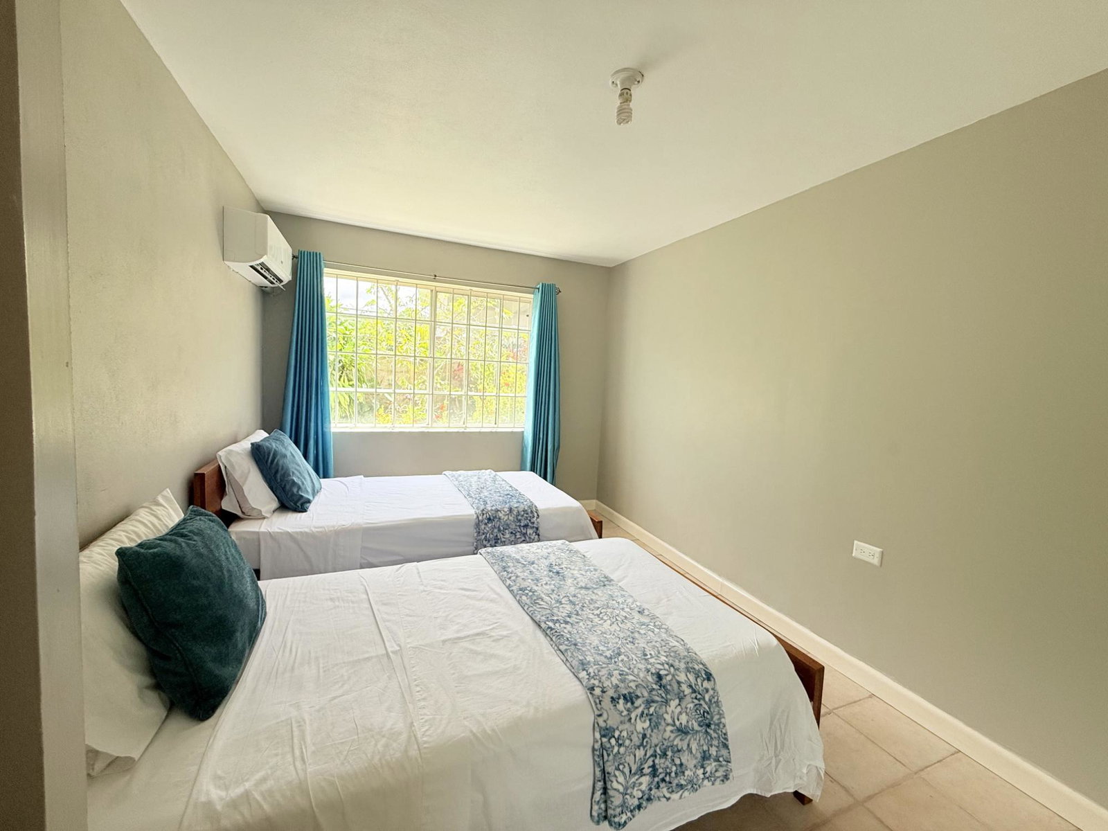 Twenty-Third image of 46 Belgrade Loop, Belgrade h in Kingston 19, St. Andrew, Jamaica - property is For Rent