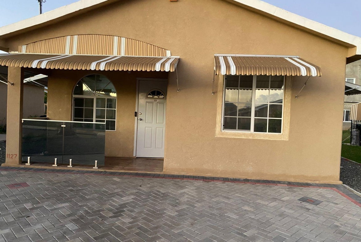 Fifth image of 1127- Phoenix Park Village Ph3 in Phoenix Park, St. Catherine, Jamaica - property is For Rent