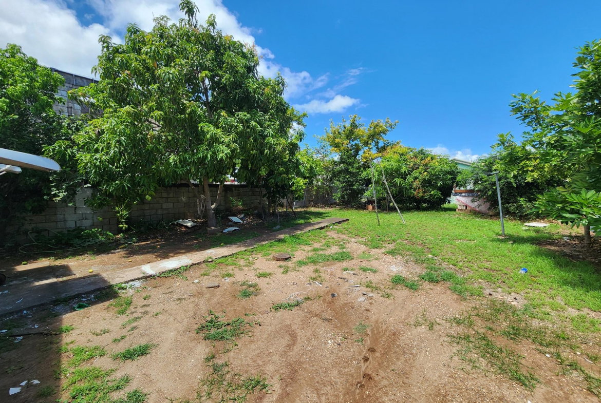 Ninth image of 90 Whitewing Circle in Old Harbour, St. Catherine, Jamaica - property is For Rent