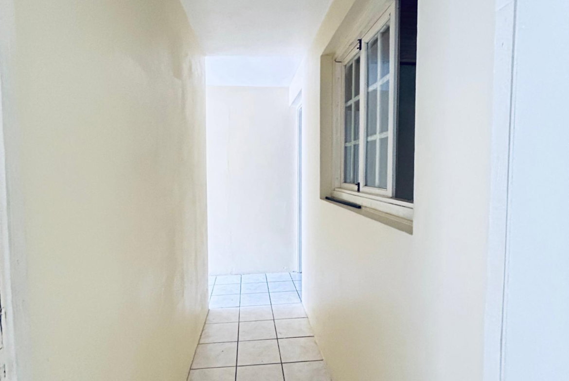 Ninth image of 9 Headly rd in St. Jago Heights, St. Catherine, Jamaica - property is For Rent