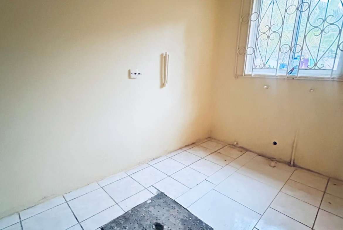 Tenth image of 9 Headly rd in St. Jago Heights, St. Catherine, Jamaica - property is For Rent