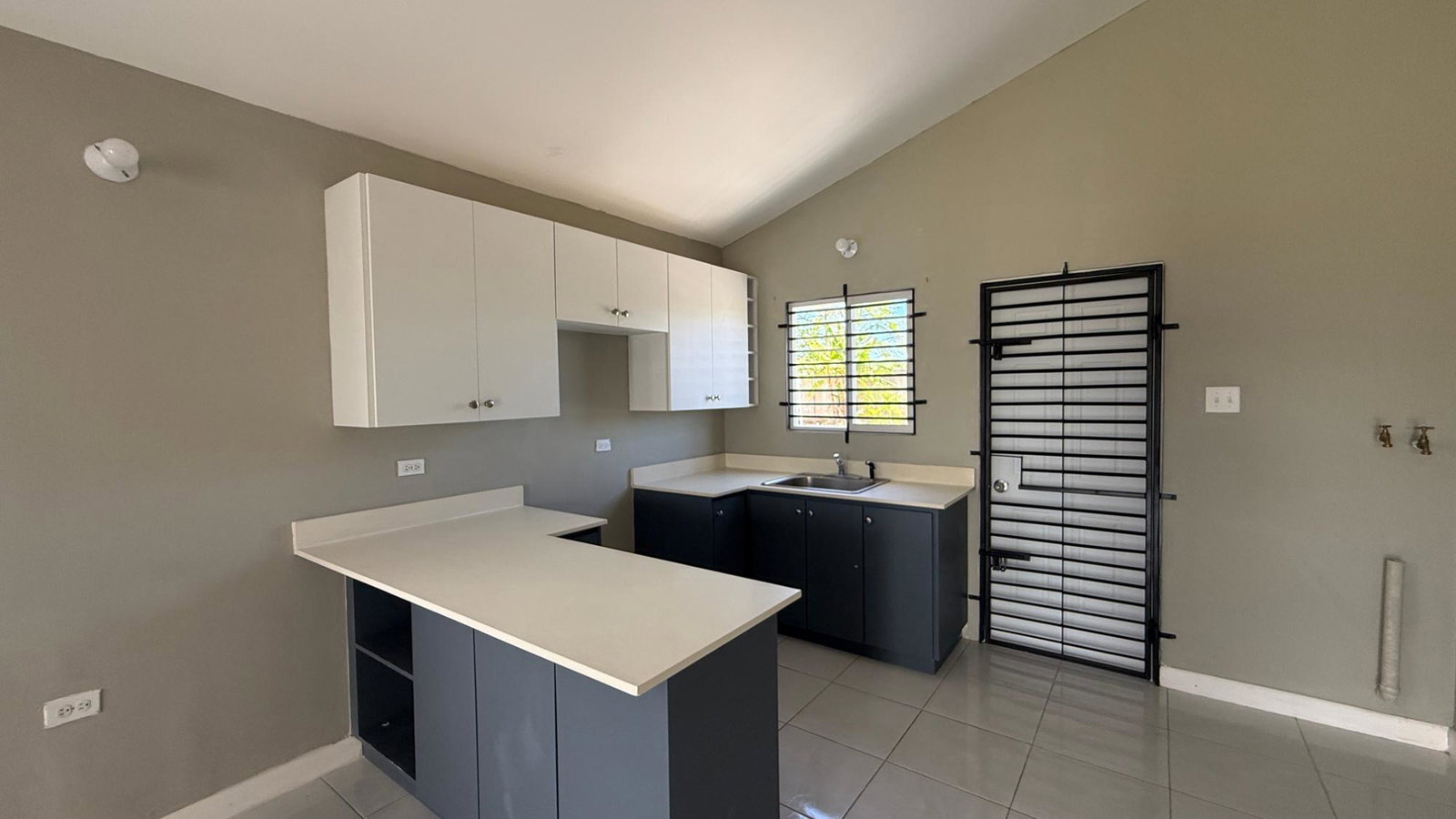 Thirteenth image of Lot 463 Whim Estate, Block a, Old in Old Harbour, St. Catherine, Jamaica - property is For Rent