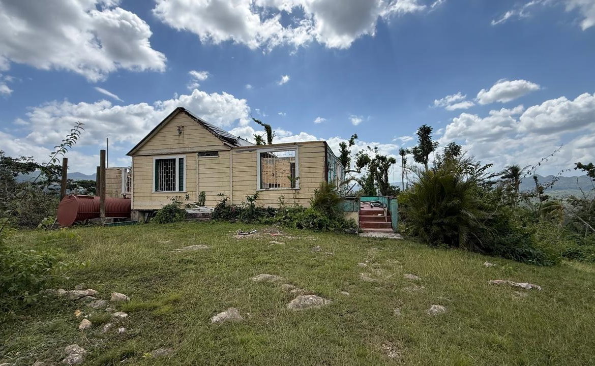 Second image of Montpelier to Bruce Hall in Cambridge, St. James, Jamaica - property is For Rent