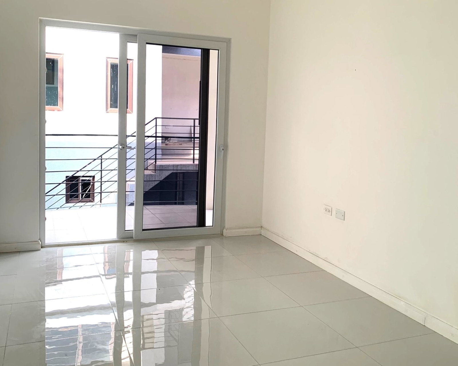 3-15-Horatio-Drive-Chancery-Hall-St.-Andrew-Townhouse-For-Sale-4-Bed-3.5-Bath Fourteenth image of 3-15 Horatio Drive in Red Hills, St. Andrew, Jamaica - property is For Sale