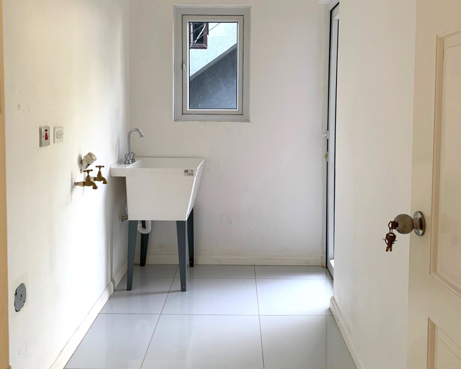 3-15-Horatio-Drive-Chancery-Hall-St.-Andrew-Townhouse-For-Sale-4-Bed-3.5-Bath Twenty-Eighth image of 3-15 Horatio Drive in Red Hills, St. Andrew, Jamaica - property is For Sale