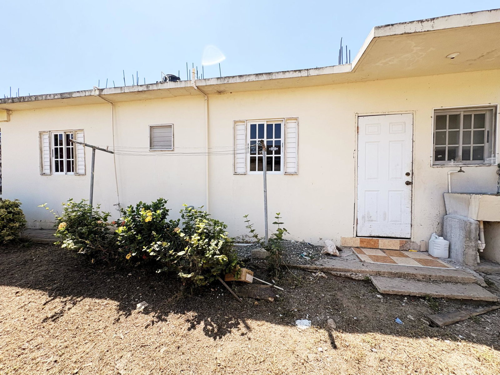 3-Bed-2-Bath-Semi-Detached-Home-for-Sale-in-Monza-Greater-Portmore-St.-Catherine-Property Third image of 510-103 North 33rd Way in Monza, St. Catherine, Jamaica - property is For Sale