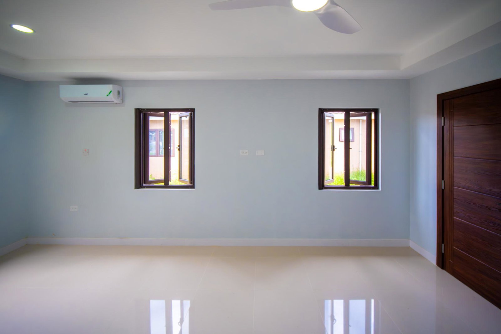 Tenth image of 202 Oak Estate Phase 2 in Greater Portmore, St. Catherine, Jamaica - property is For Sale