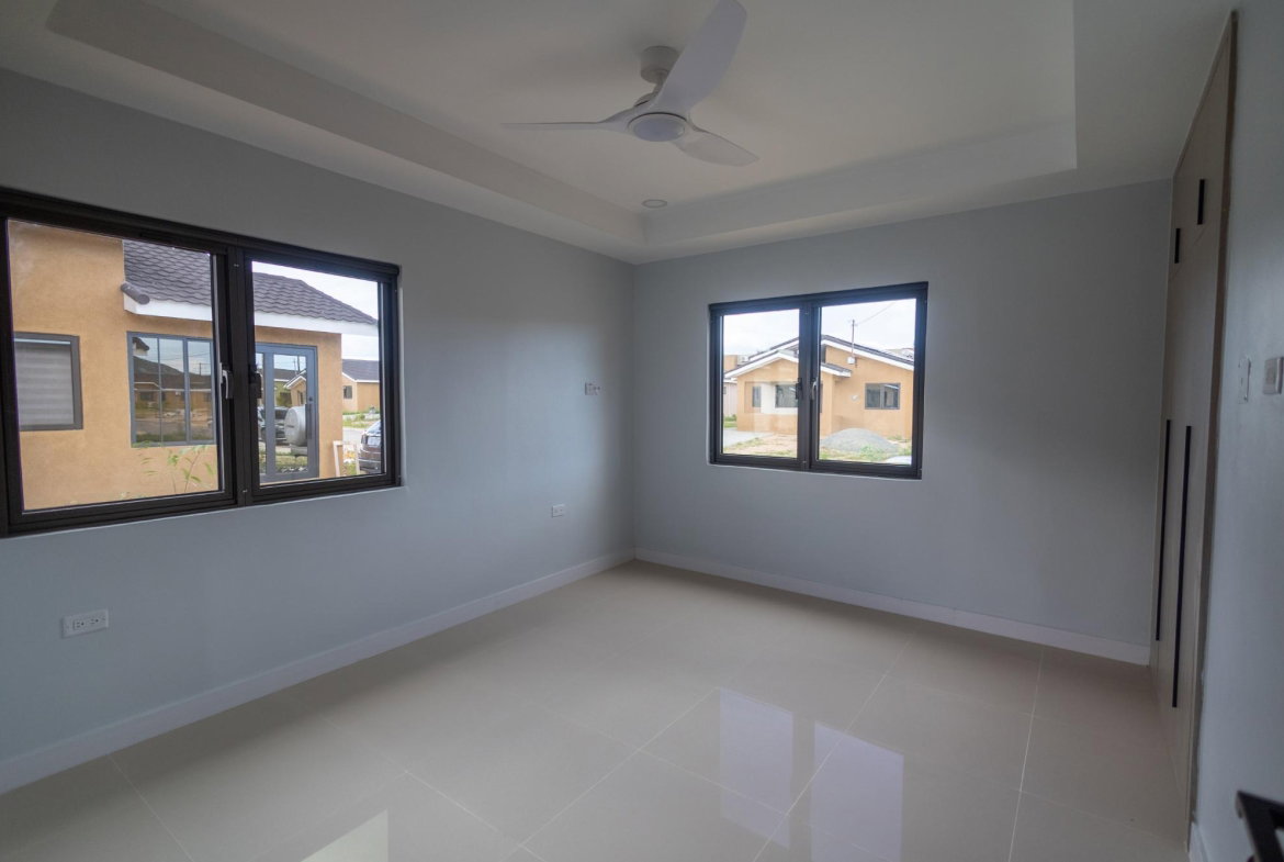 Eleventh image of 109 Oak Estate, Phase 5 Berna in Bernard Lodge, St. Catherine, Jamaica - property is For Rent