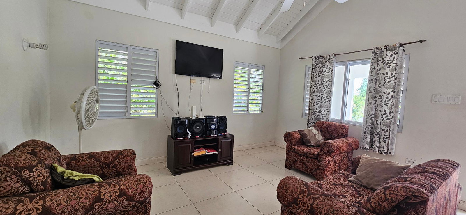 Eighth image of 212 Pimento Avenue in Laughlands, St. Ann, Jamaica - property is For Sale