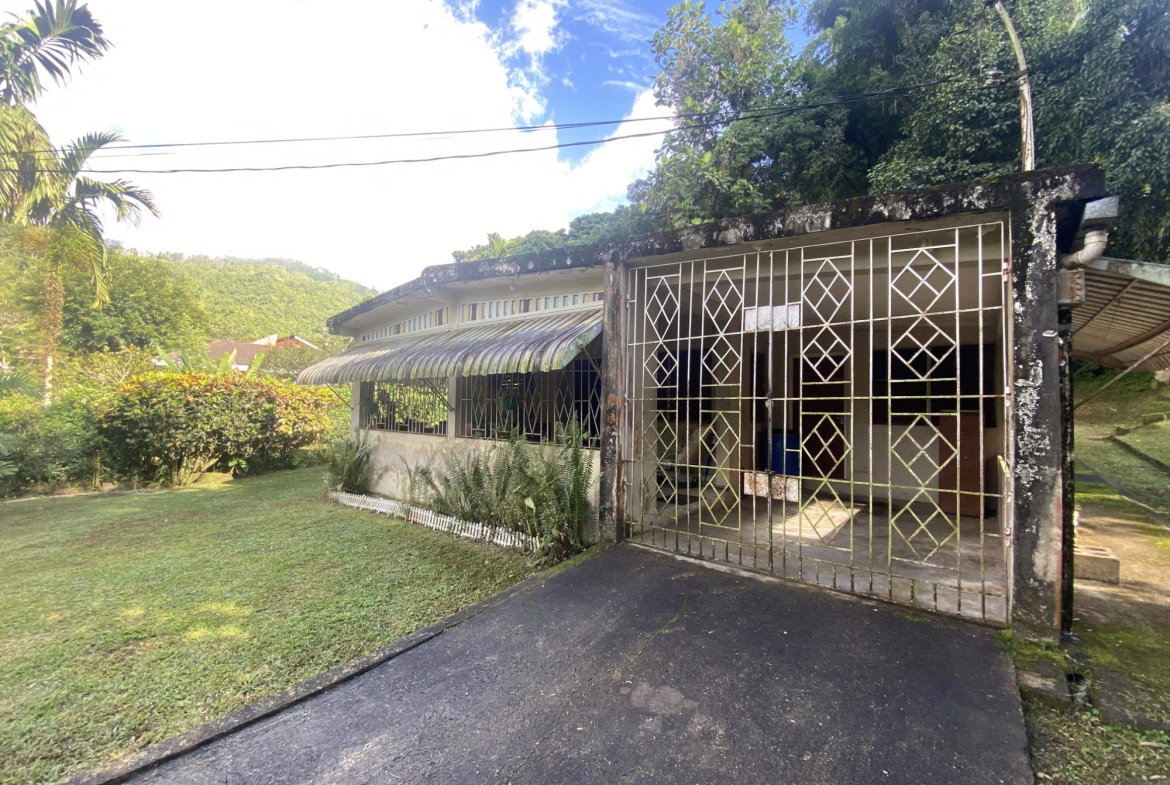 First image of 5 Staten Close in Kingston 9, St. Andrew, Jamaica - property is For Sale