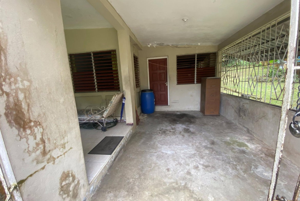Thirteenth image of 5 Staten Close in Kingston 9, St. Andrew, Jamaica - property is For Sale