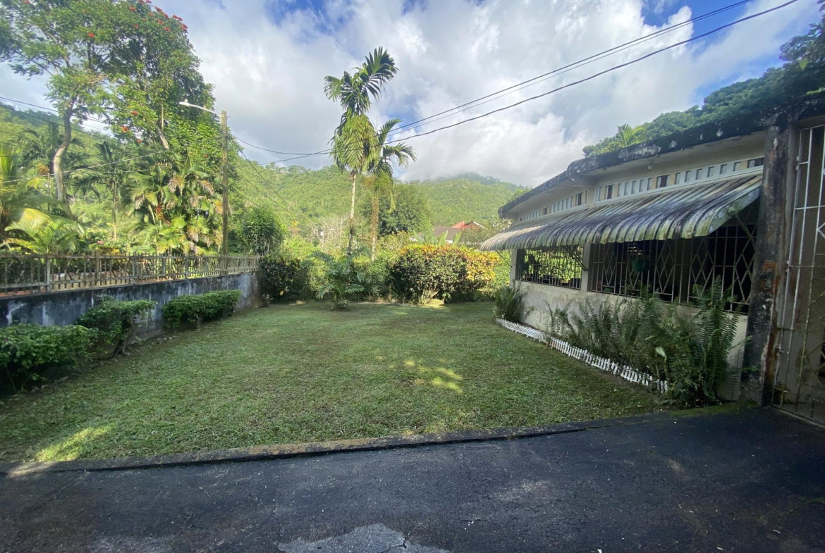 Fourth image of 5 Staten Close in Kingston 9, St. Andrew, Jamaica - property is For Sale