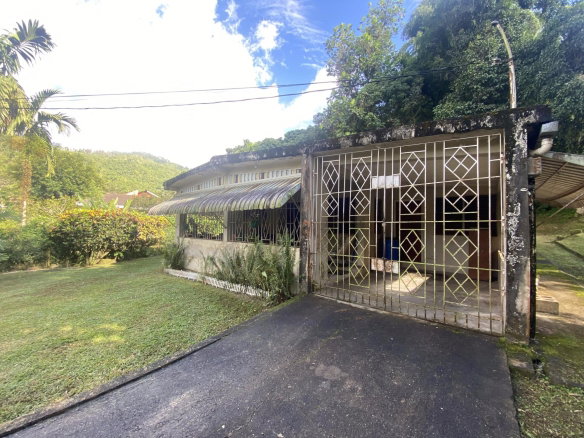 First image of 5 Staten Close in Kingston 9, St. Andrew, Jamaica - property is For Sale