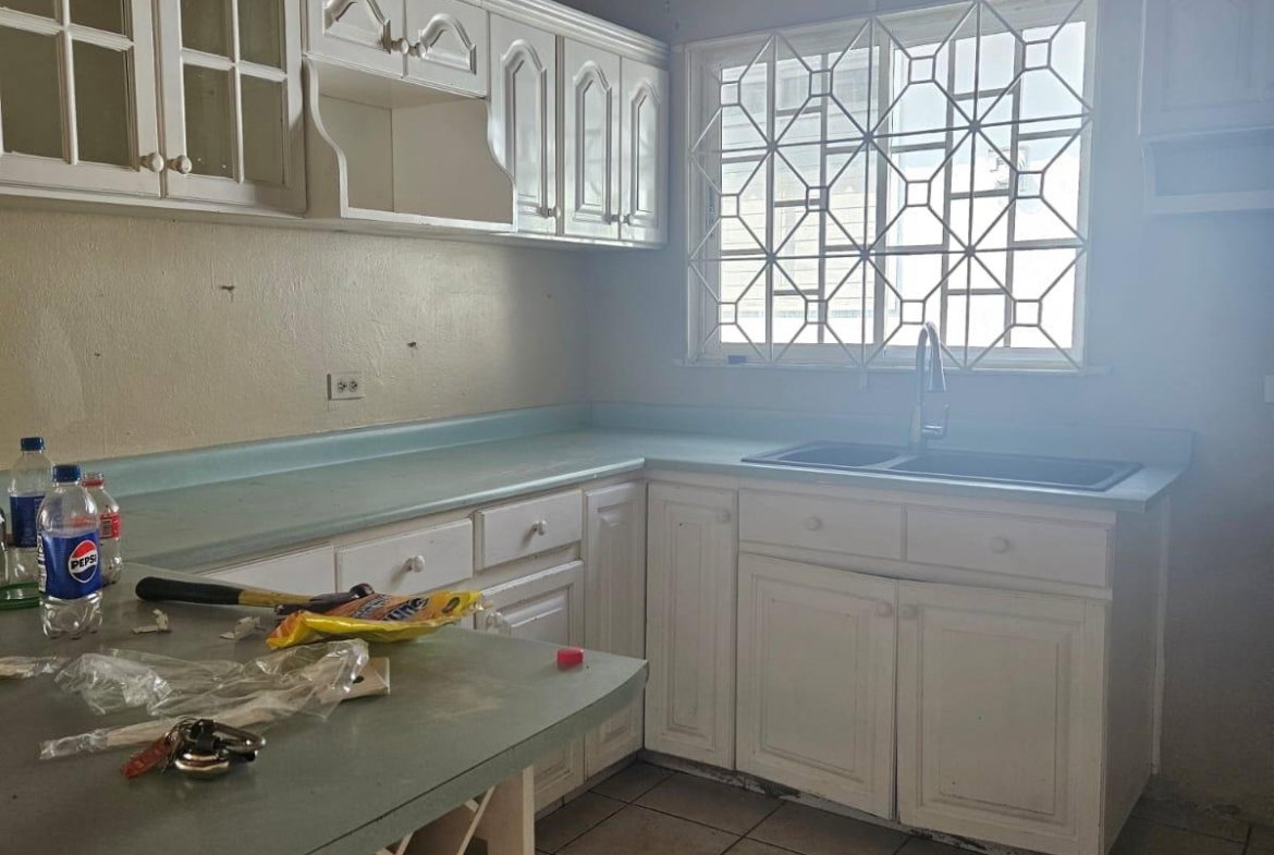 Third image of 6 Hibiscus Close in Kingston 6, St. Andrew, Jamaica - property is For Rent