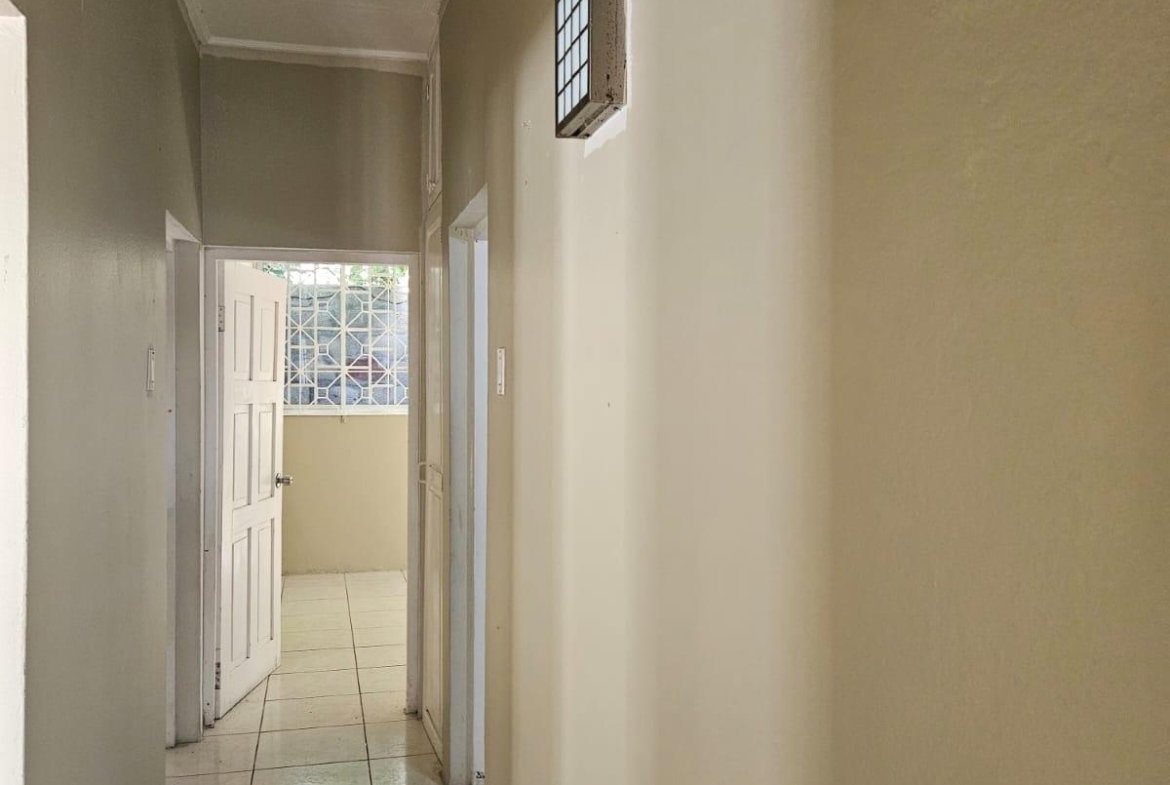 Fourth image of 6 Hibiscus Close in Kingston 6, St. Andrew, Jamaica - property is For Rent