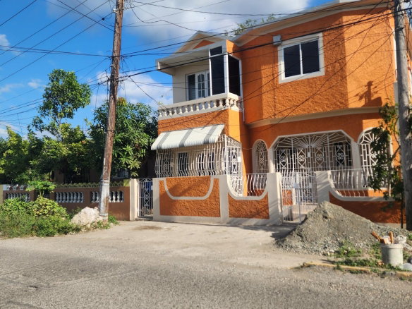 First image of Portmore Breaton in Greater Portmore, St. Catherine, Jamaica - property is For Rent