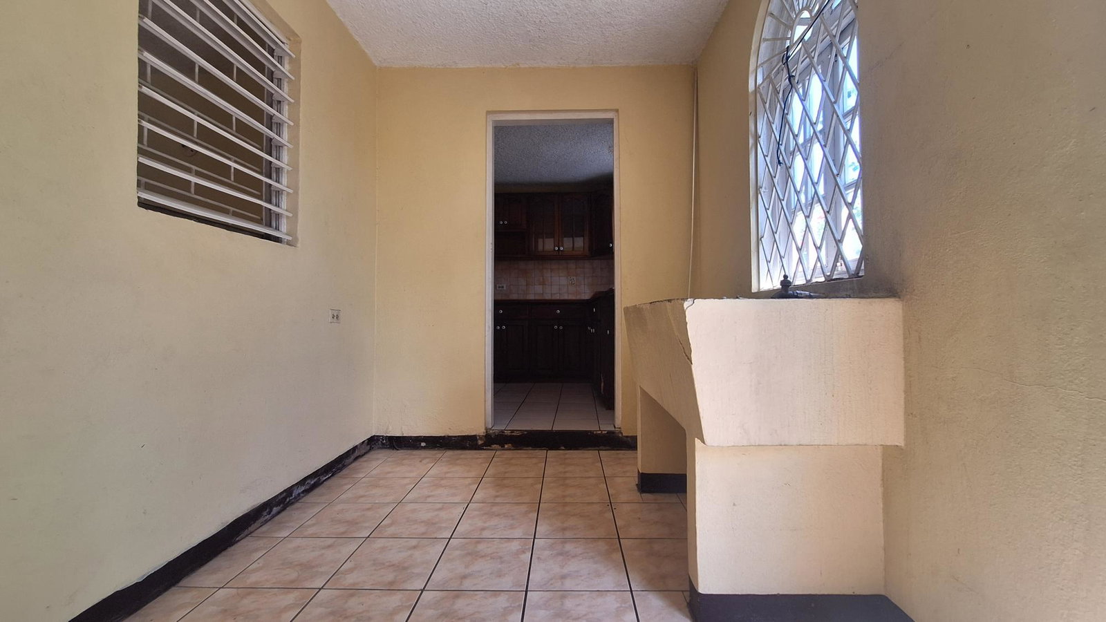 3-Bedroom-Townhouse-For-Sale-in-Portmore-St.-Catherine-335-Oakwood-Boulevard Twelfth image of 335 Oakwood Boulevard in Bridgeview, St. Catherine, Jamaica - property is For Sale