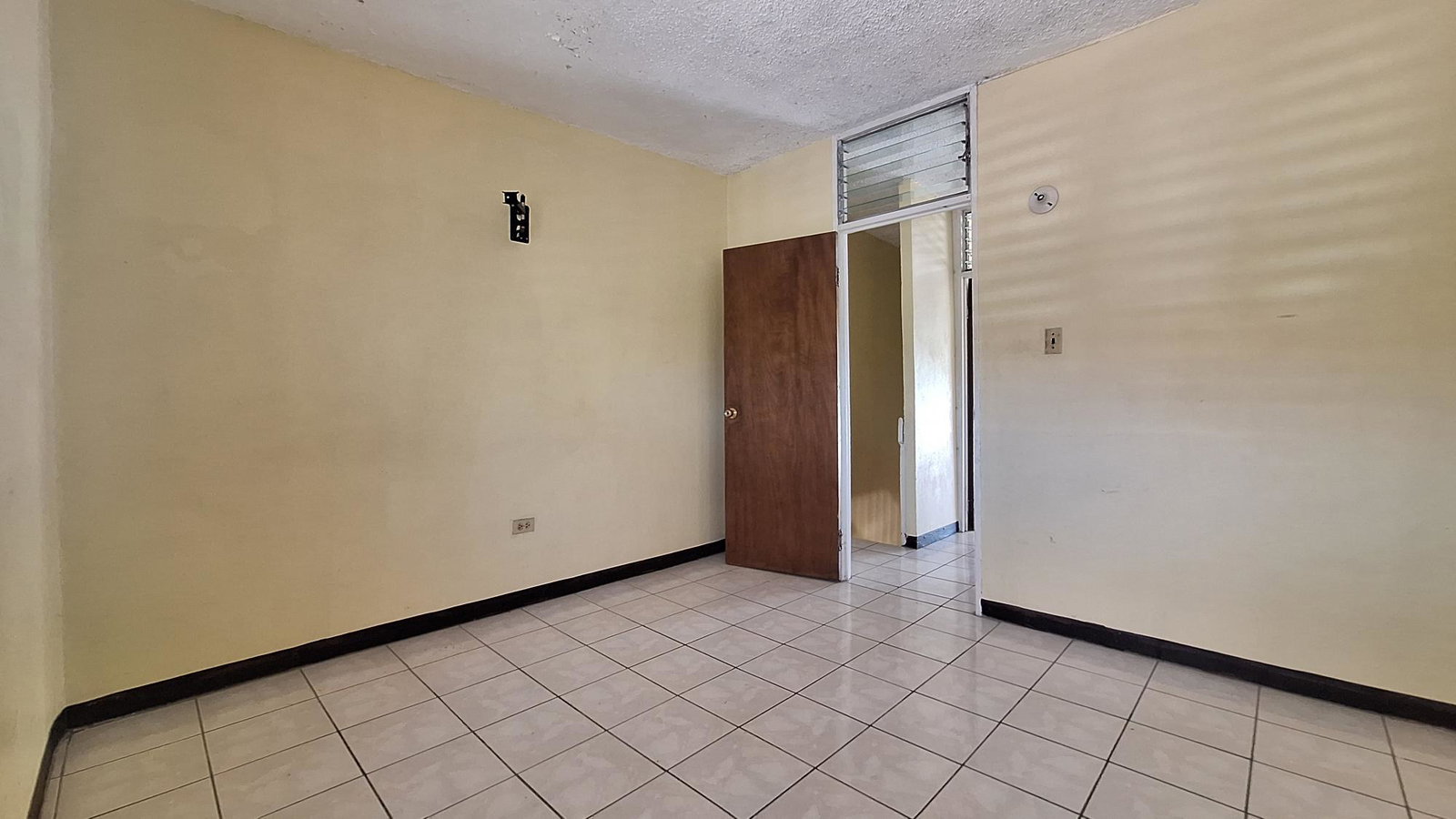 3-Bedroom-Townhouse-For-Sale-in-Portmore-St.-Catherine-335-Oakwood-Boulevard Twentieth image of 335 Oakwood Boulevard in Bridgeview, St. Catherine, Jamaica - property is For Sale