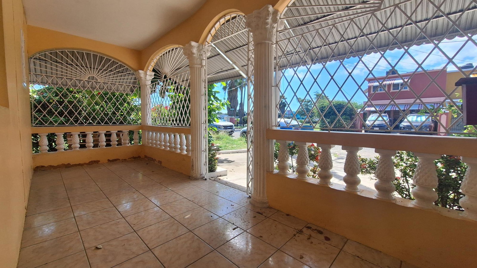 3-Bedroom-Townhouse-For-Sale-in-Portmore-St.-Catherine-335-Oakwood-Boulevard Third image of 335 Oakwood Boulevard in Bridgeview, St. Catherine, Jamaica - property is For Sale