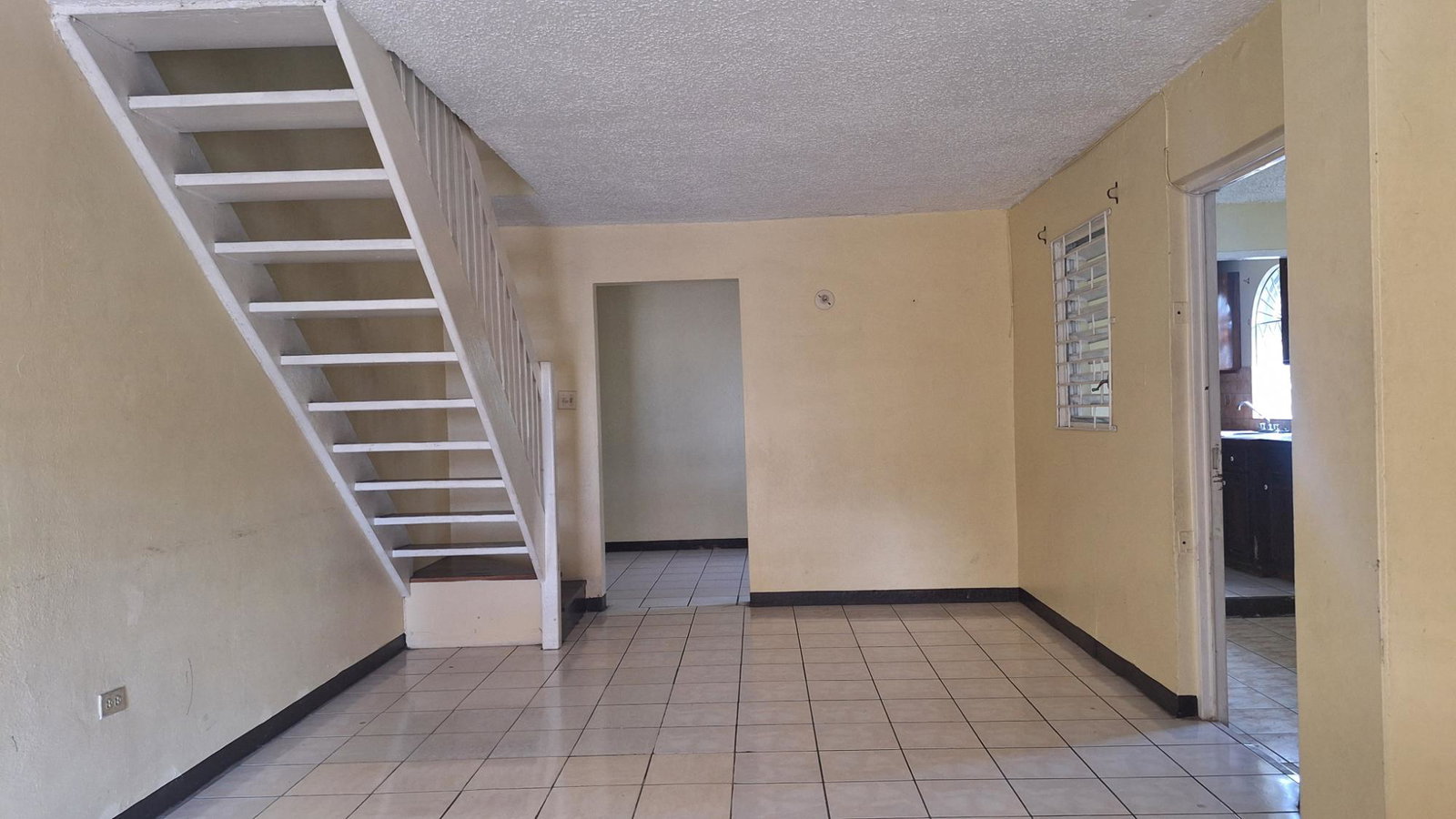 3-Bedroom-Townhouse-For-Sale-in-Portmore-St.-Catherine-335-Oakwood-Boulevard Fourth image of 335 Oakwood Boulevard in Bridgeview, St. Catherine, Jamaica - property is For Sale