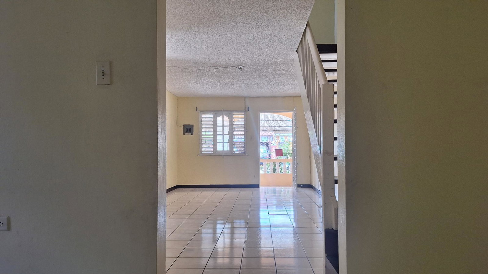 3-Bedroom-Townhouse-For-Sale-in-Portmore-St.-Catherine-335-Oakwood-Boulevard Seventh image of 335 Oakwood Boulevard in Bridgeview, St. Catherine, Jamaica - property is For Sale